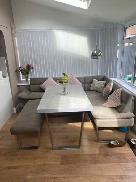 Photo of free Dining room suite (L26) #1