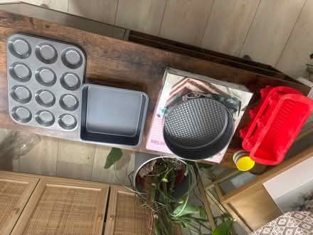 Photo of free Assorted baking tins (Bayswater W2) #1