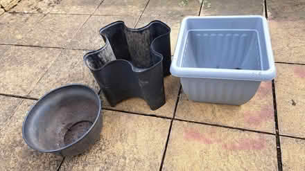 Photo of free Plastic pots in various sizes (S41. Chesterfield) #3