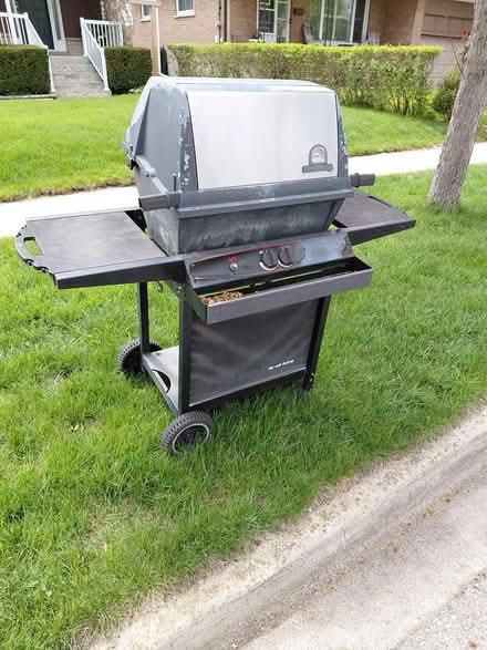 Photo of free Used Working Gas Barbecue (Clarkson) #1