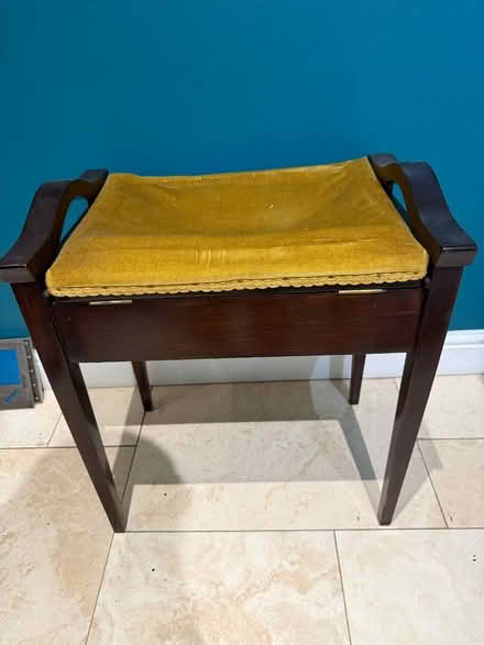 Photo of free Piano Stool (Spital Meadow SL4) #1