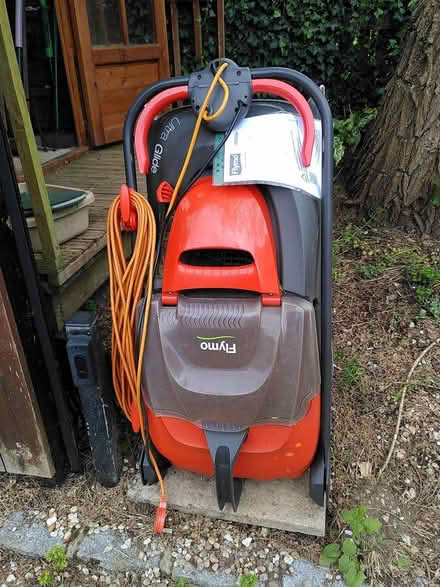 Photo of free Lawnmower (Heath and Reach, LU7) #2