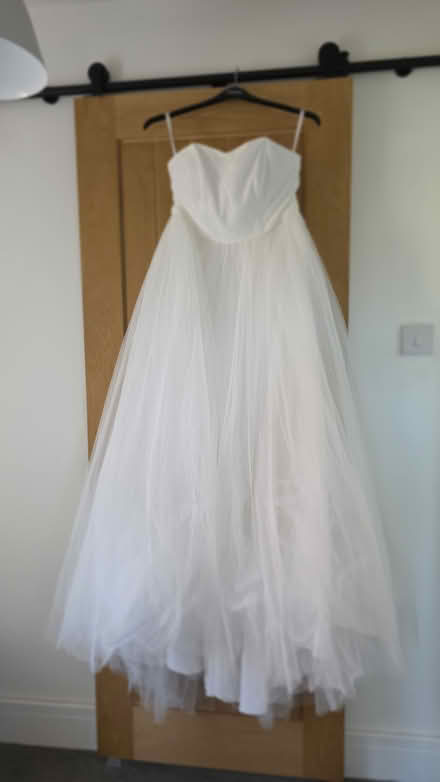 Photo of free Wedding dress brand new (CW2 wistaston) #1