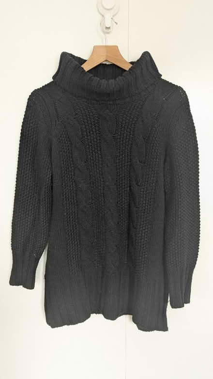 Photo of free Neck jumper (CR0) #1