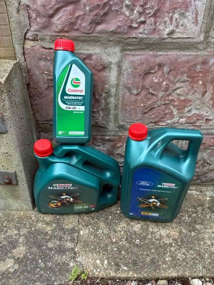 Photo of free Engine oil (PO21 Aldwick) #1
