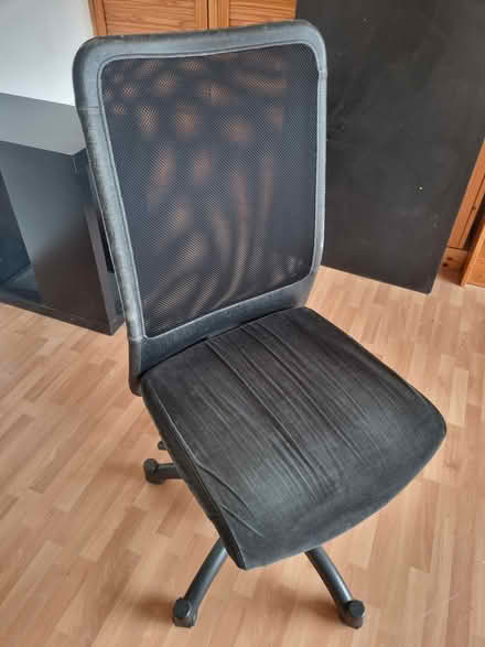 Photo of free Chair (W51lf) #1