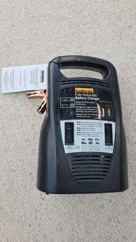 Photo of free car battery charger (Letchworth town centre) #2