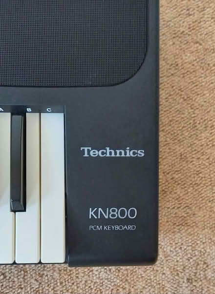 Photo of free Technics KN800 electronic keyboard (Kenilworth CV8) #3