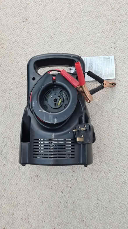 Photo of free car battery charger (Letchworth town centre) #1