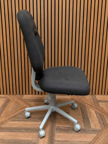 Photo of free Office chair (New Malden KT3) #2