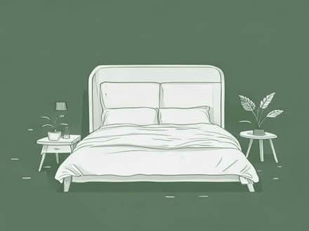 Photo of White bedroom furniture (Canonbury N1) #1