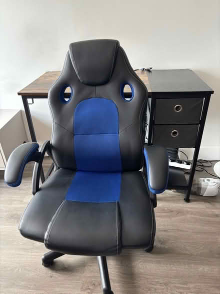 Photo of free Desk And Chair (Five Ways B15) #2