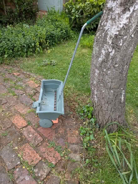 Photo of free Wheeled Lawn Seed & Fertilizer Spreader (Bradwell MK13) #2