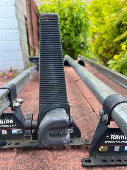 Photo of free Rhino roof rack for Renault trafic (Kendal LA9) #2
