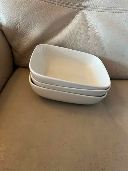 Photo of free Rectangular Bowls (Le2) #1