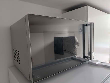 Photo of free Microwave (West Hampstead NW6) #2