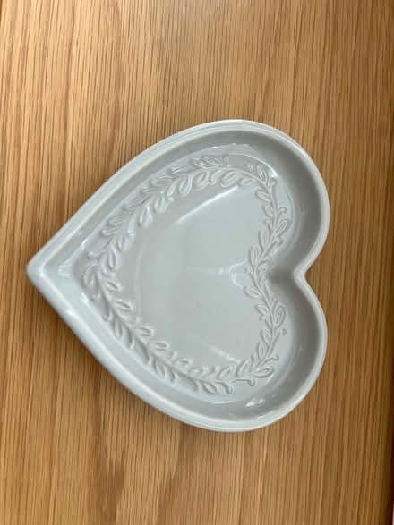 Photo of free Grey pottery soapdish (Westbrook WA5) #1