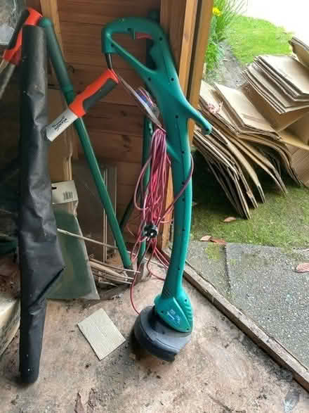 Photo of free Flymo Hover Vac 280 Strimmer Toys (harborne B17) #2