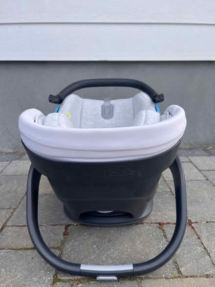Photo of free Infant car seat - Uppababy Mesa (5502 west river drive) #3
