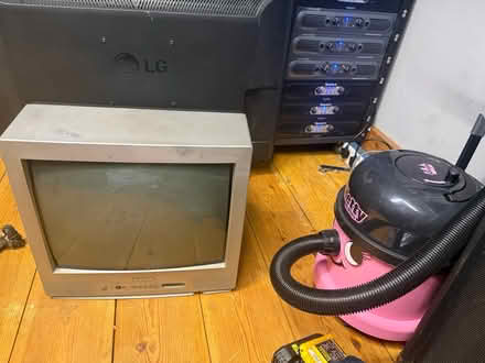 Photo of free Panasonic 21” crt tv (Aldgate E1) #1