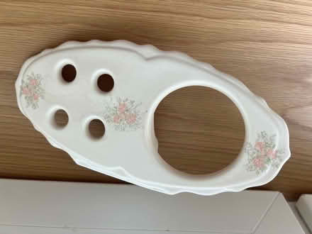 Photo of free Hadida bone china toothbrush holder (Westbrook WA5) #1