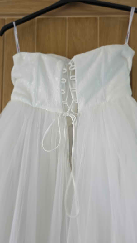 Photo of free Wedding dress brand new (CW2 wistaston) #4