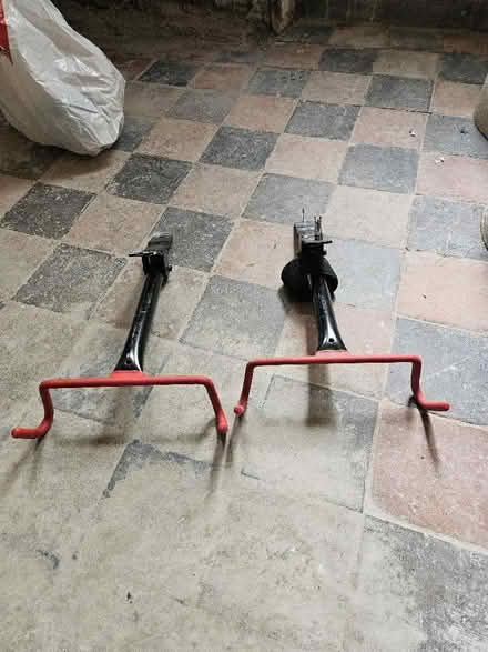 Photo of free Wall-mounted bike bracket (Crouch End N8) #1
