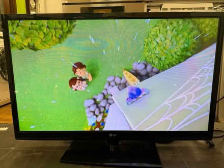 Photo of free Lg plasma tv (Aldgate E1) #2