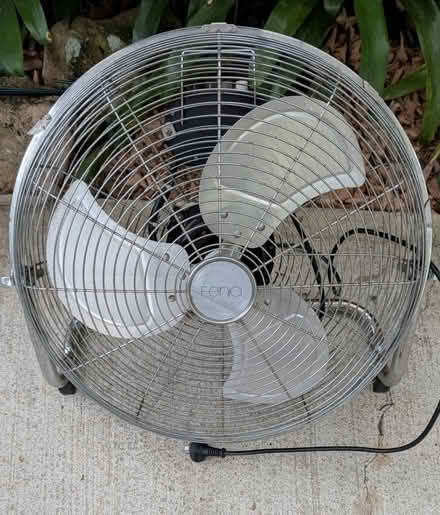 Photo of free Grinding wheel and floor fan (West Ryde area) #2