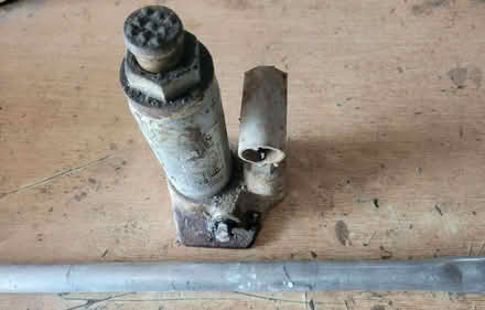 Photo of free Hydraulic car jack (Cross Gates LS15) #1