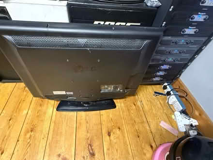 Photo of free Lg 42” lcd tv (Aldgate E1) #2