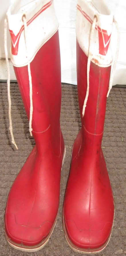Photo of free Red Wellies Size 40 (UK 6) (Old Kesgrave IP5) #2