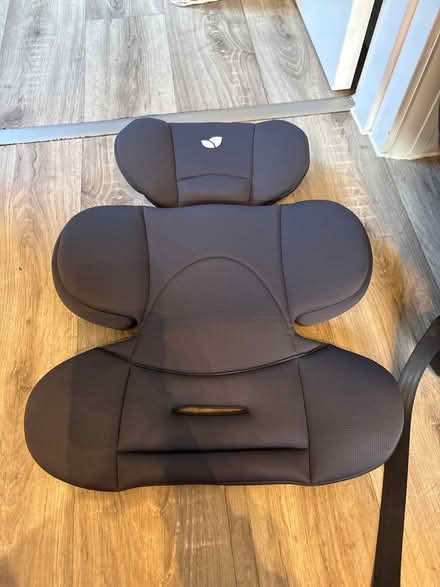 Photo of free Joie 360 car seat (Westbury BA13) #4