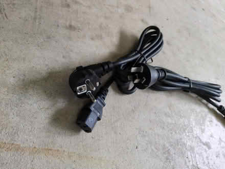Photo of free Electrical cords (shady grove and 355) #1