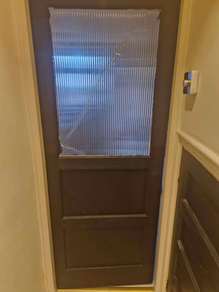 Photo of free House hold furniture (Multiple Items) (Glen Parva LE2) #2