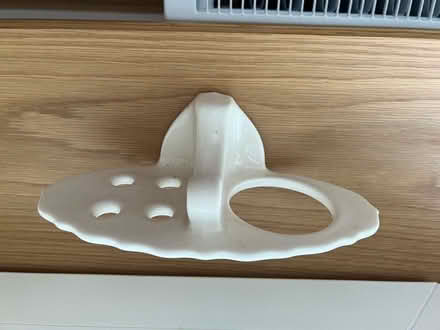 Photo of free Hadida bone china toothbrush holder (Westbrook WA5) #2