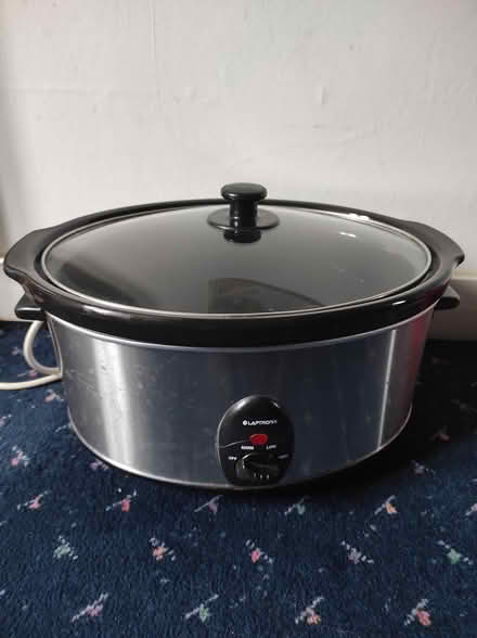 Photo of free Slow cooker 6.5L 320W (Bermondsey Square SE1) #1