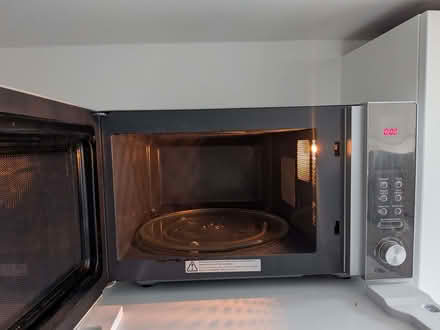 Photo of free Microwave (West Hampstead NW6) #3