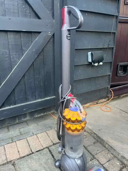 Photo of free Dyson Vacuum (Chesham HP5) #1