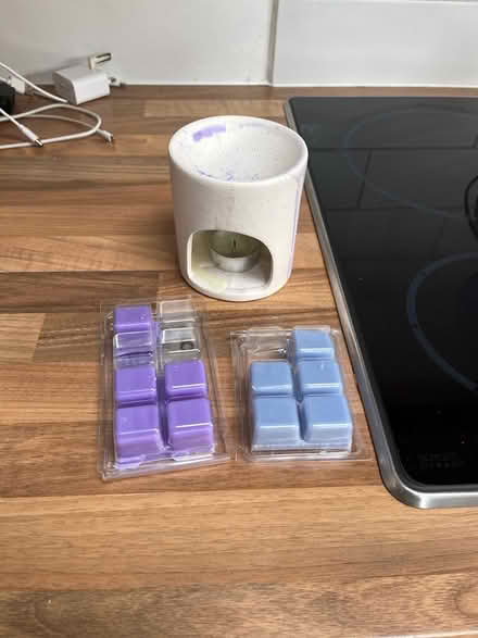 Photo of free Wax melts and burner (Leckhampton) #1