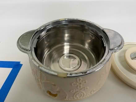 Photo of free Plastic drinking cups, serving pot (1075 Valencia Avenue) #4