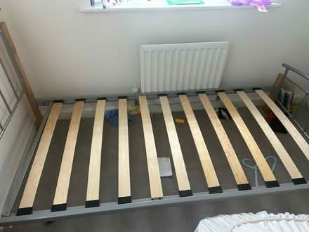 Photo of free Single bed frame (Witney OX29) #4