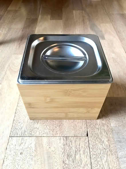 Photo of free Small Compost Bin 🥒 (Mount Waverley) #1