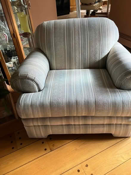 Photo of free Living room furniture (Downingtown pa area) #2