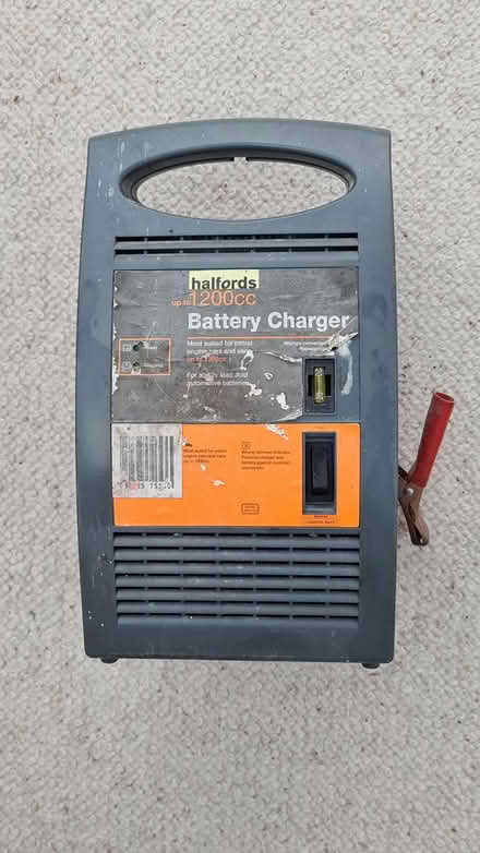 Photo of free old car battery charger (Letchworth town centre) #2