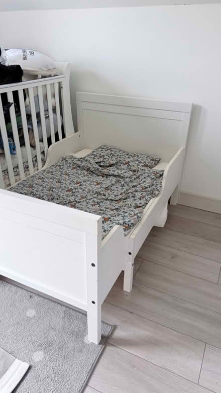 Photo of free IKEA extendable bed frame (Thornton Heath CR7) #2