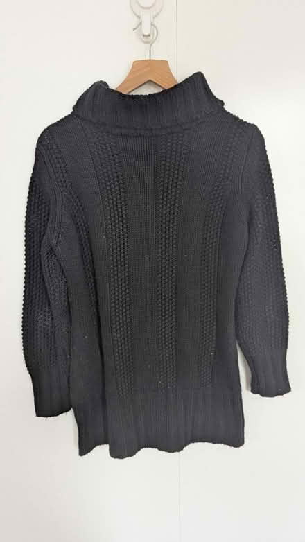 Photo of free Neck jumper (CR0) #2