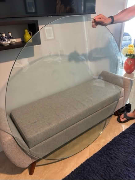 Photo of free glass tabletop (Military and Le Chalet) #1