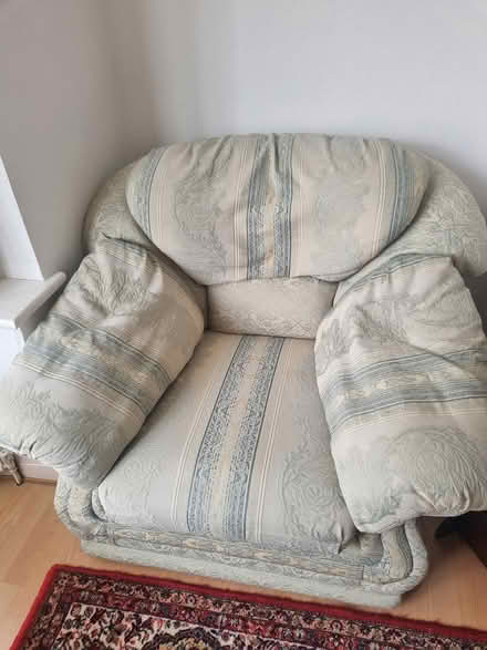 Photo of free Three piece suit (W51lf) #3