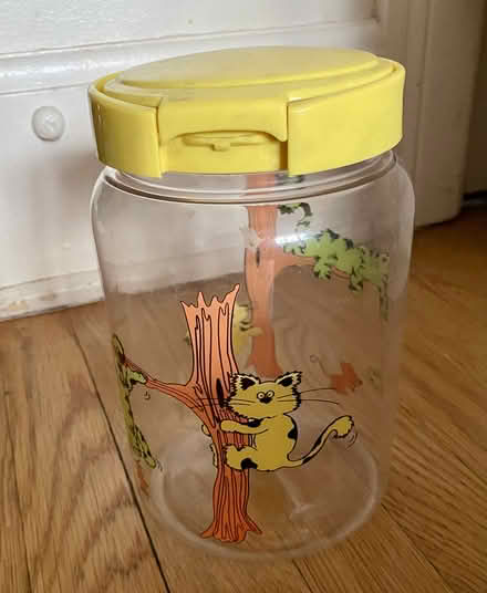 Photo of free Plastic food storage container (Downtown) #1